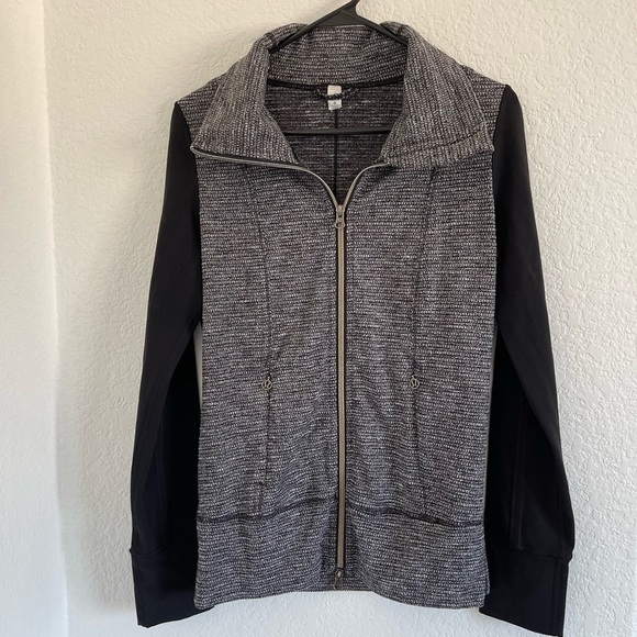 Lululemon Daily Yoga Jacket Coco Pique Black - Picture 3 of 5